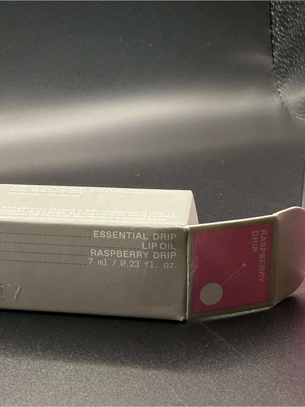 R.E.M Beauty essential drip oil in Raspberry